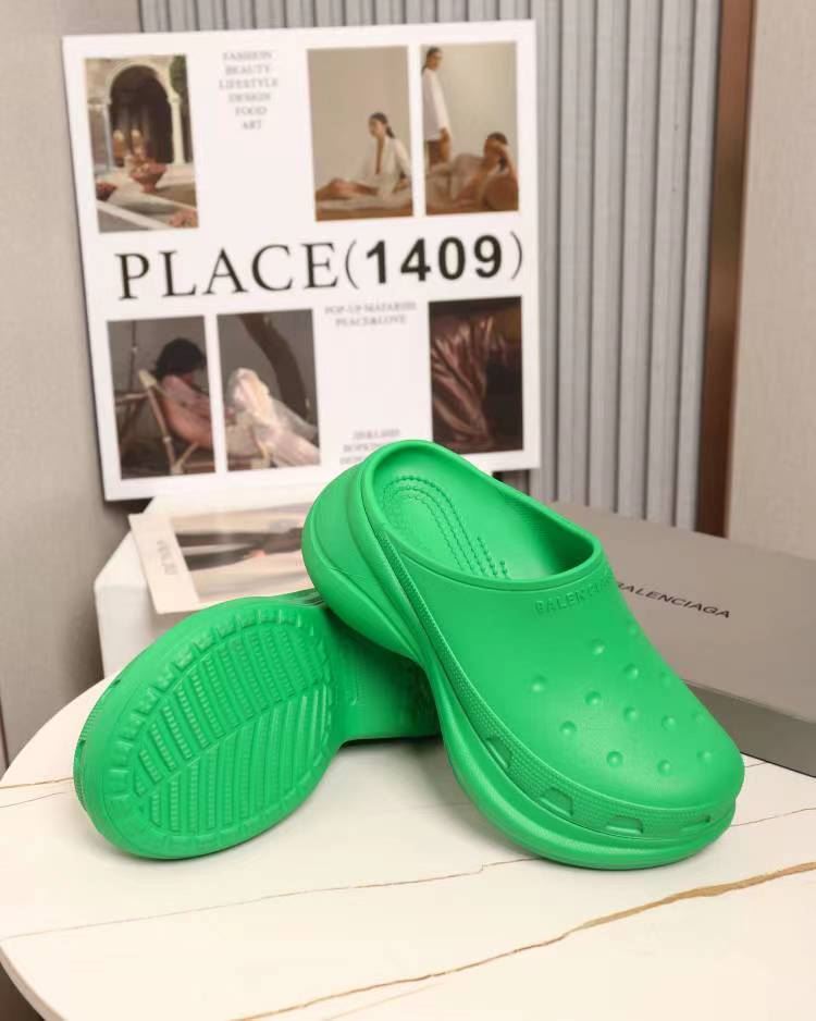 Balenciaga Slippers